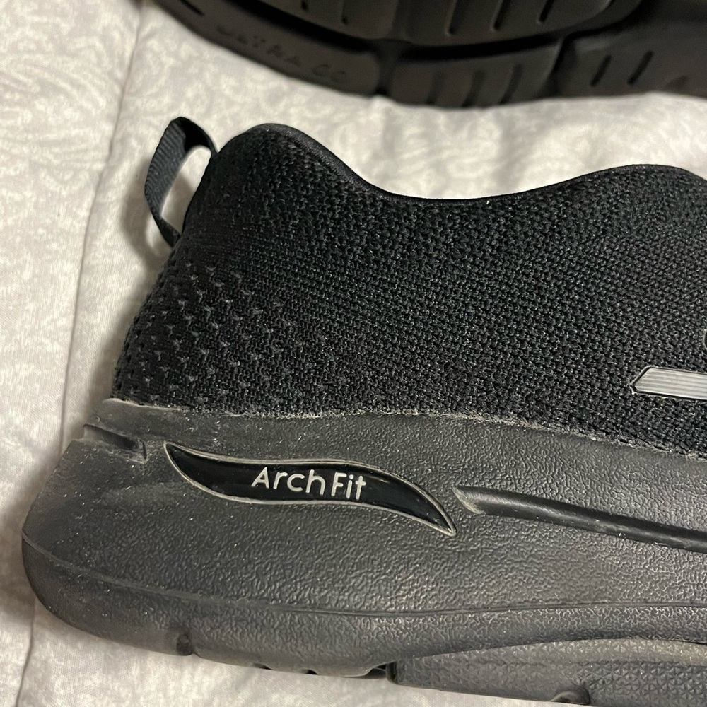 Skechers GOwalk Arch Fit Grand Select Black Men’s Size 8 Shoes Sneakers - Picture 9 of 16